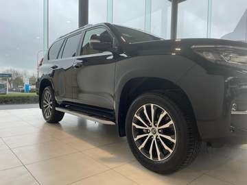 2.8 D-4D Automatik Executive