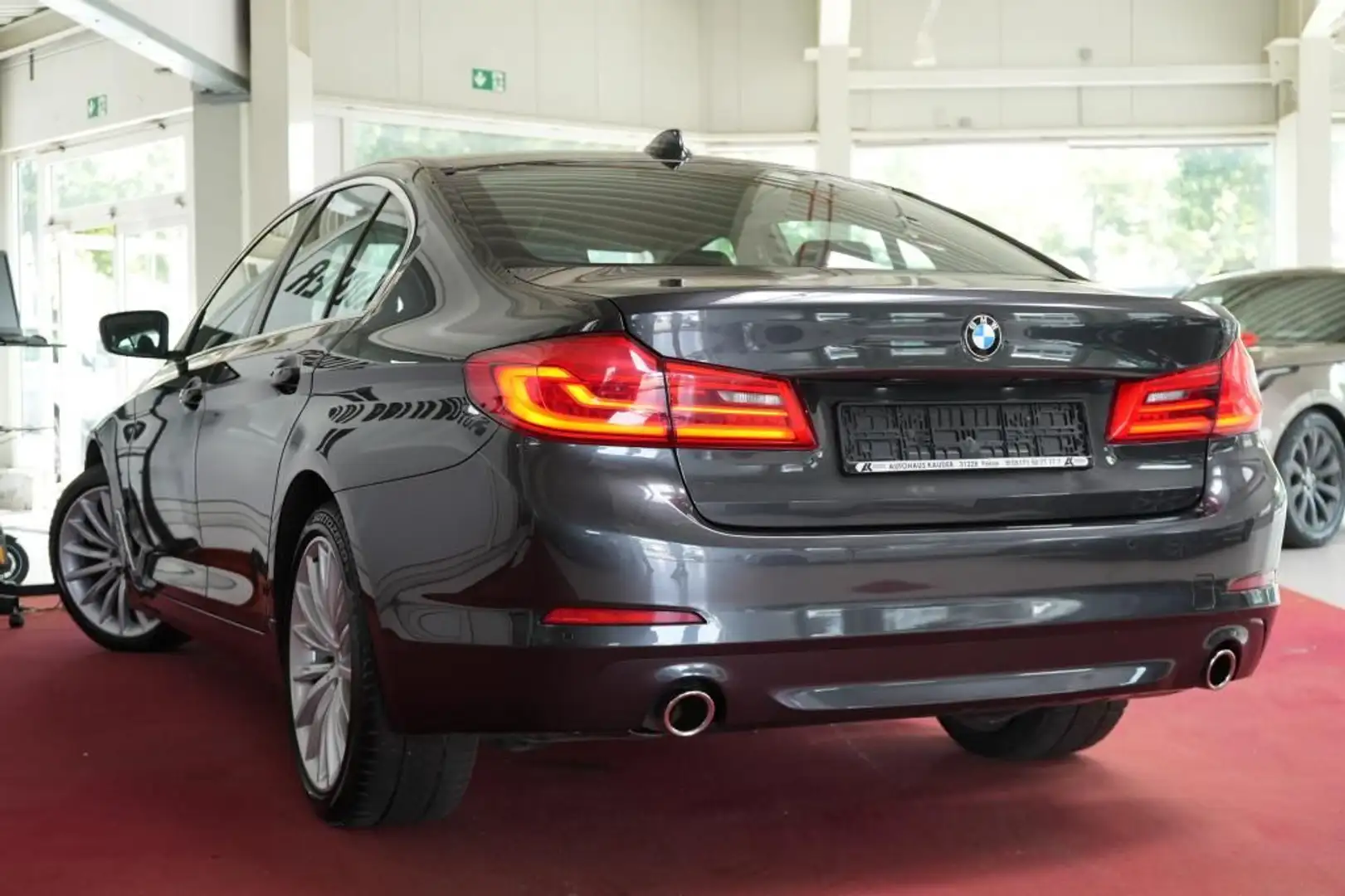 BMW 520 d *LED*Virtual*Navi*LEDER* Schwarz - 2