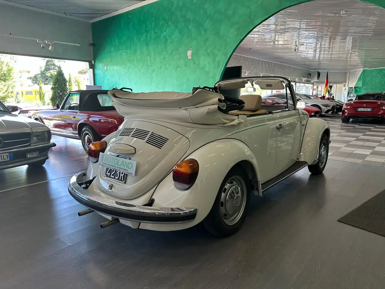 Volkswagen Maggiolino Cabrio*Completamente restaurata, foto 6