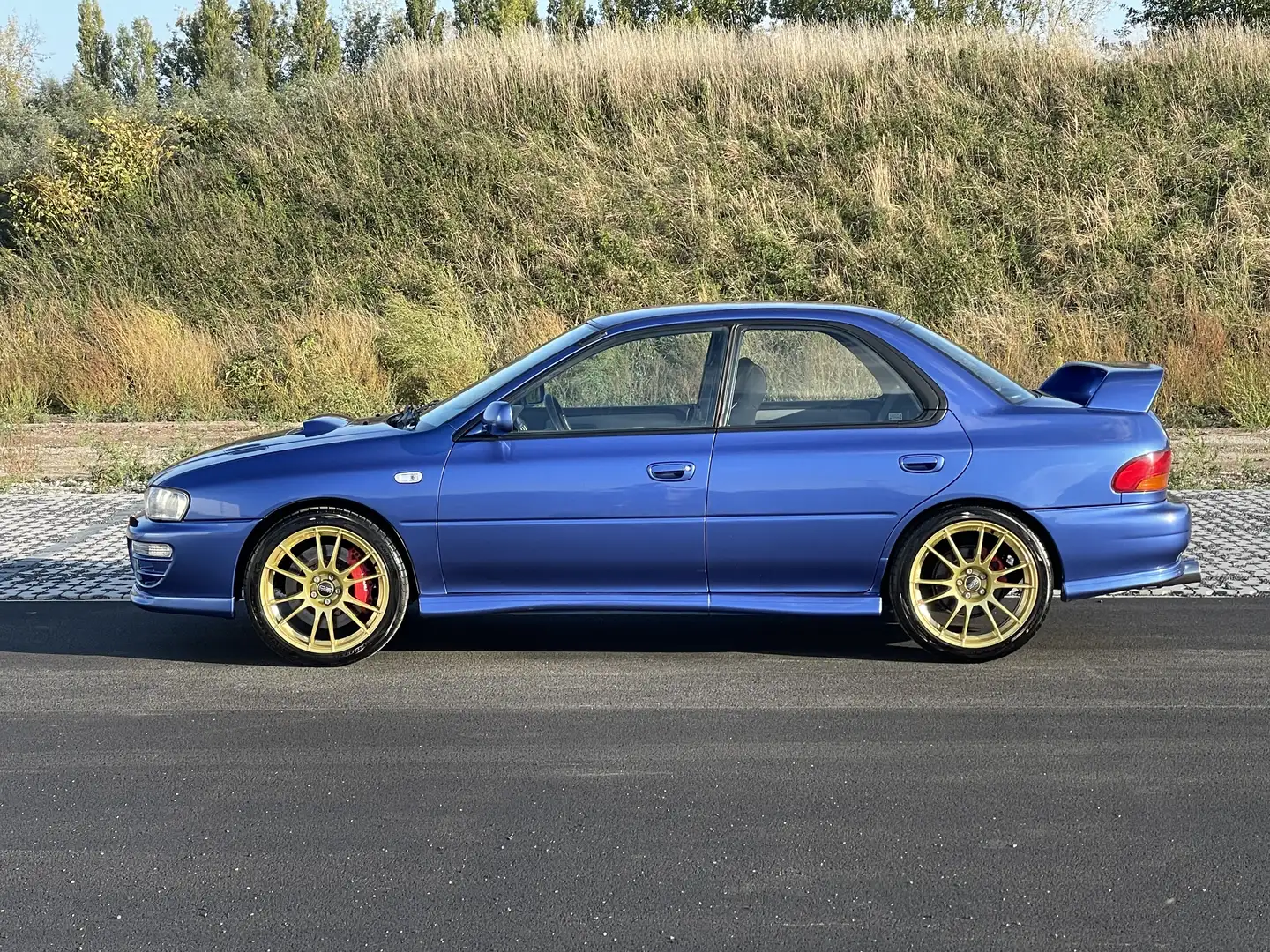 Subaru Impreza 2.0 GT Turbo AWD Blau - 2