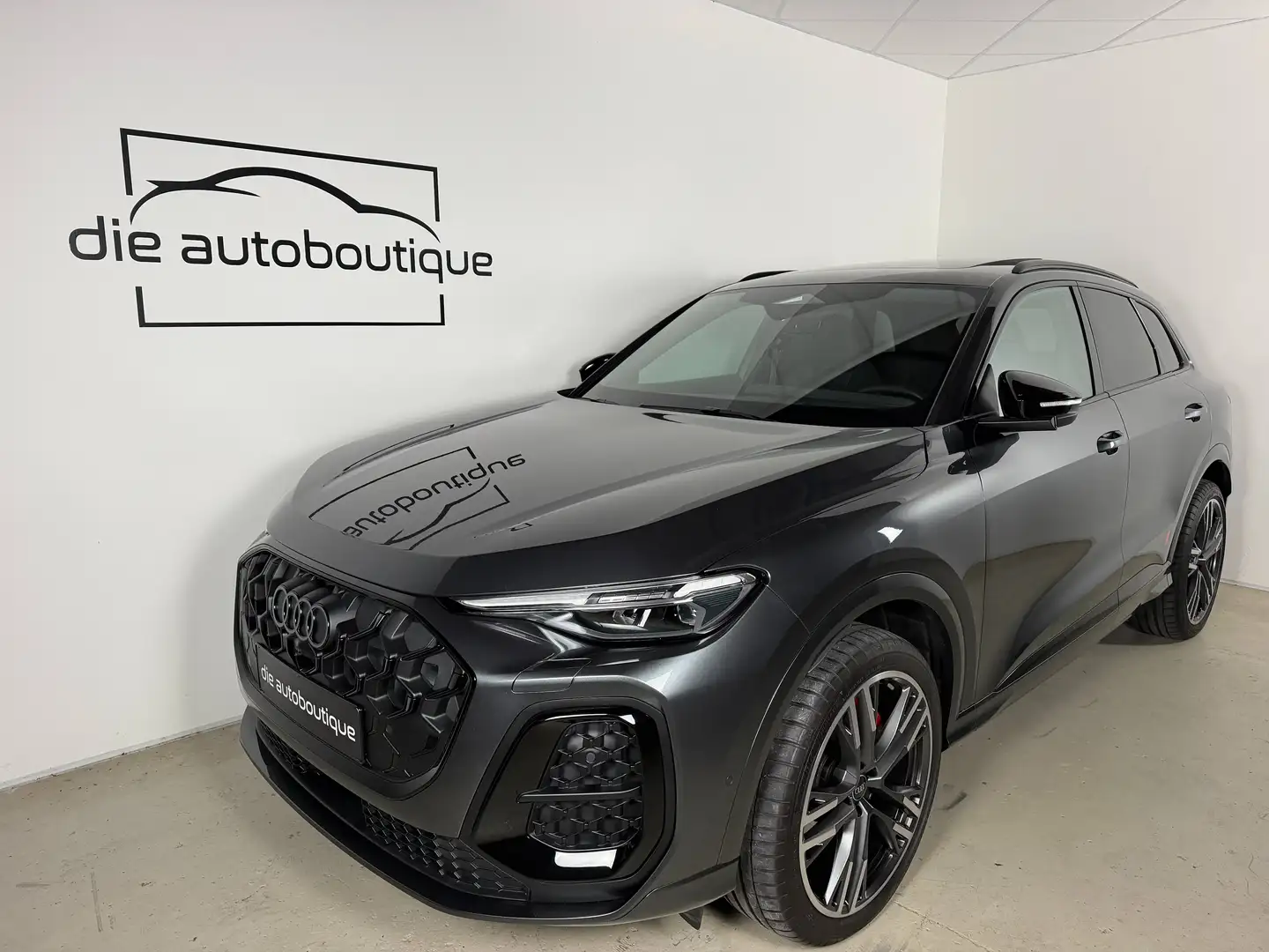 Audi Q5 TDI quattro // 21'' // Sportsitze // HUD // PANO // B&O // Grau - 2