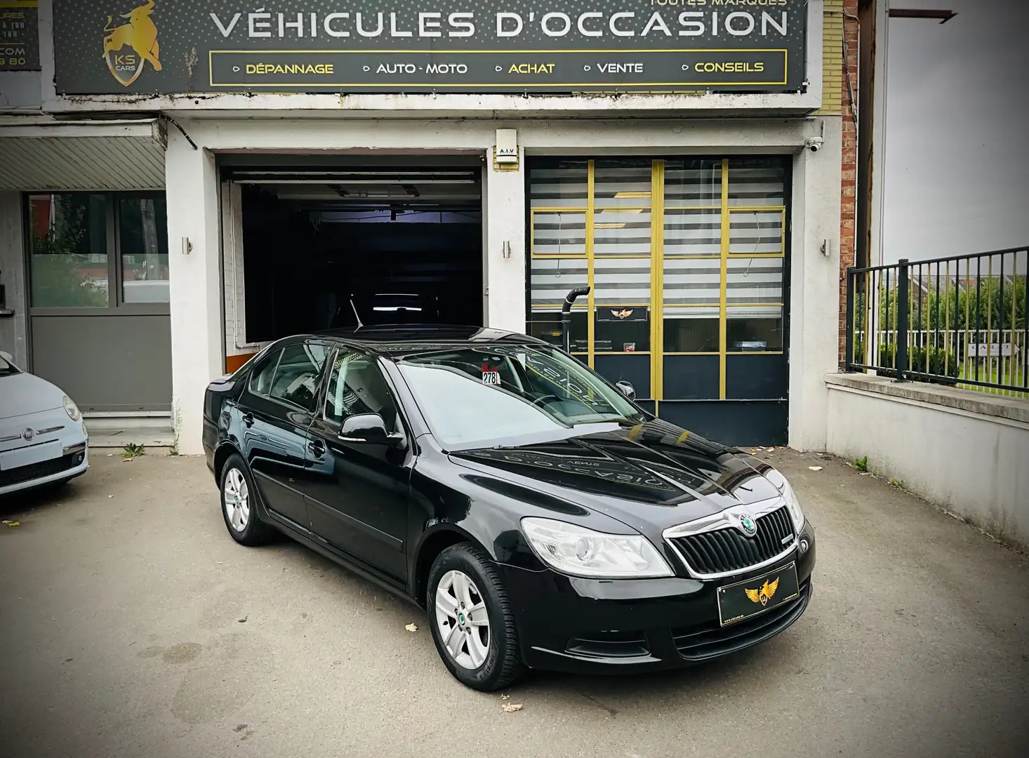 Skoda Octavia Octavia 1.6 CR TDi Ambiente DPF 109gr. Noir - 1