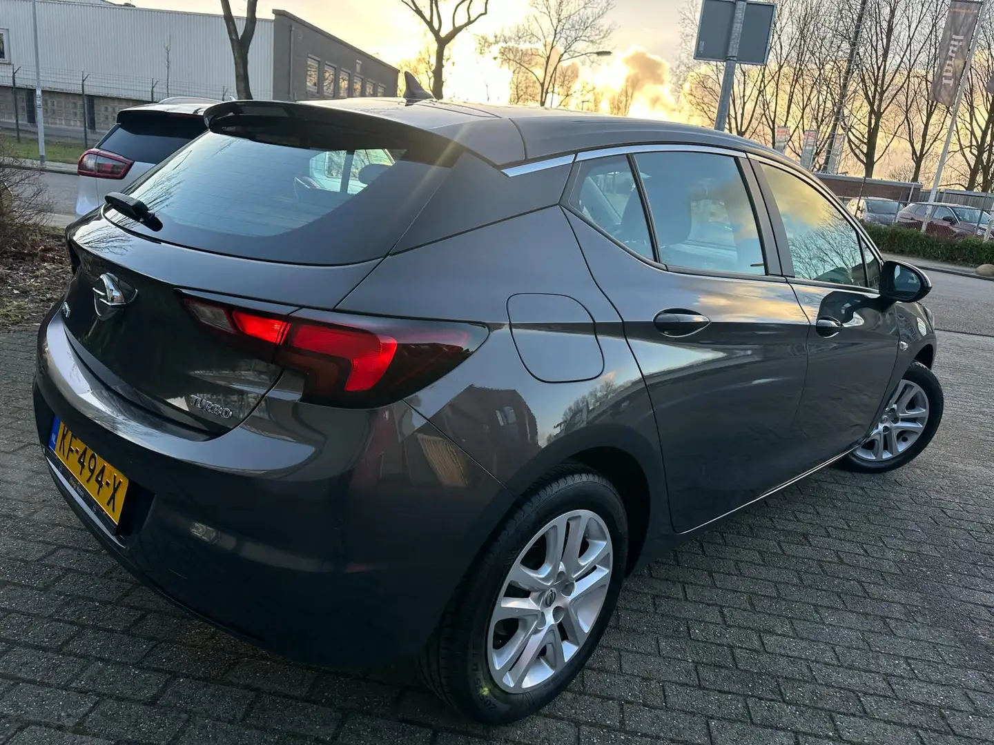 Opel Astra 1.4i 16V TURBO 2016 1e EIGENAAR AUTOMAAT NAVI CAME Grau - 2