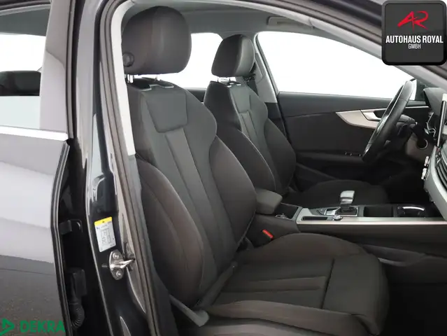 Audi A4 view 10