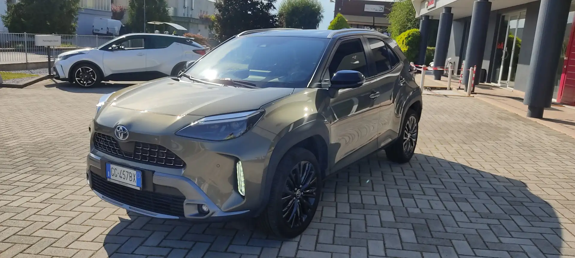 Toyota Yaris Cross 1.5 Hybrid 115CV AWDi Adventure Bronze - 2