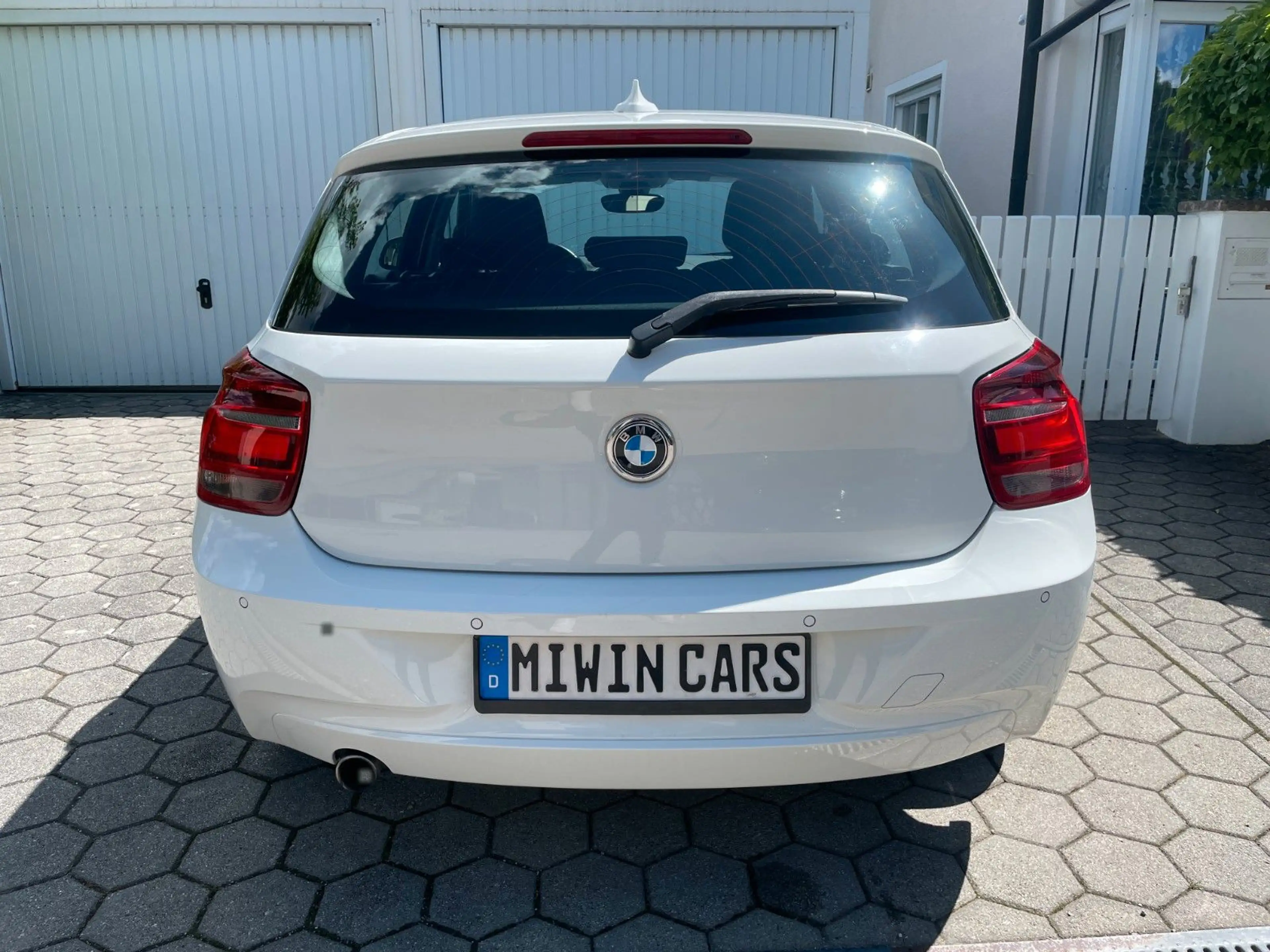 BMW 118 d Xenon Schiebedach — photo 5