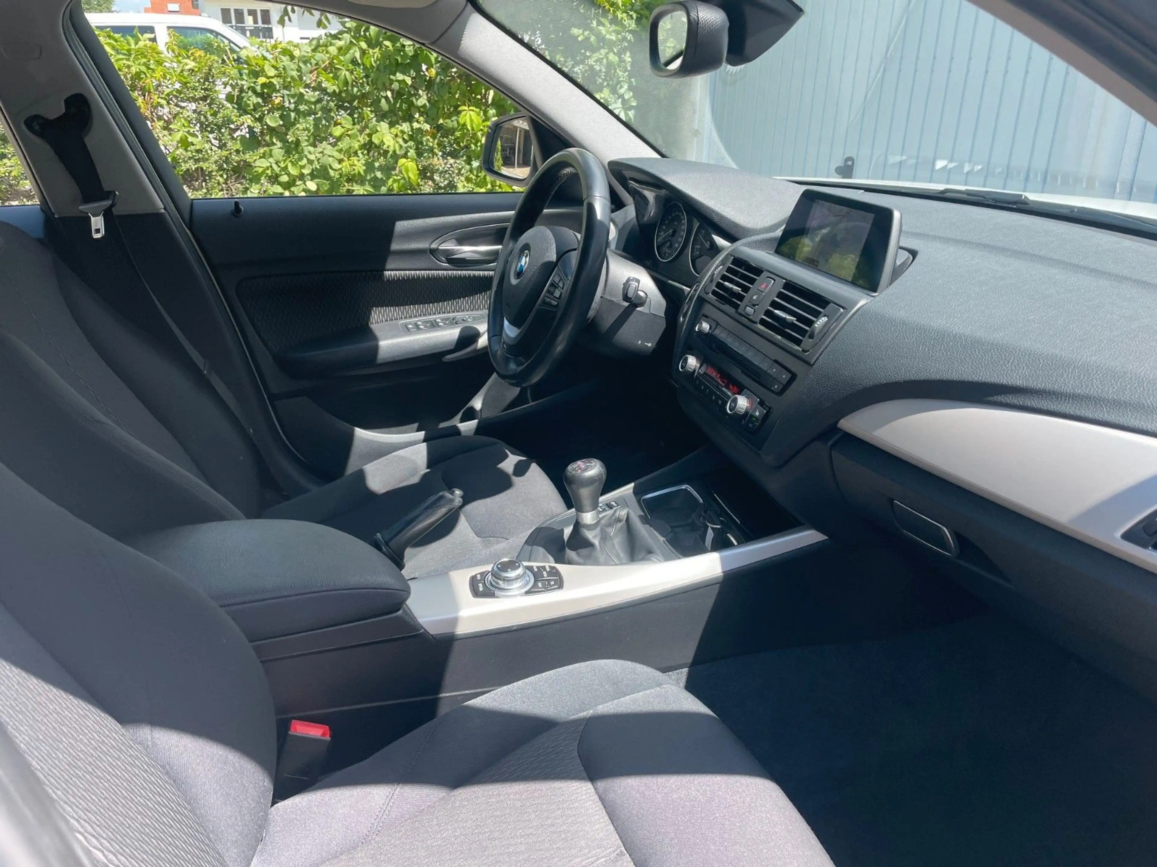BMW 118 d Xenon Schiebedach — photo 8