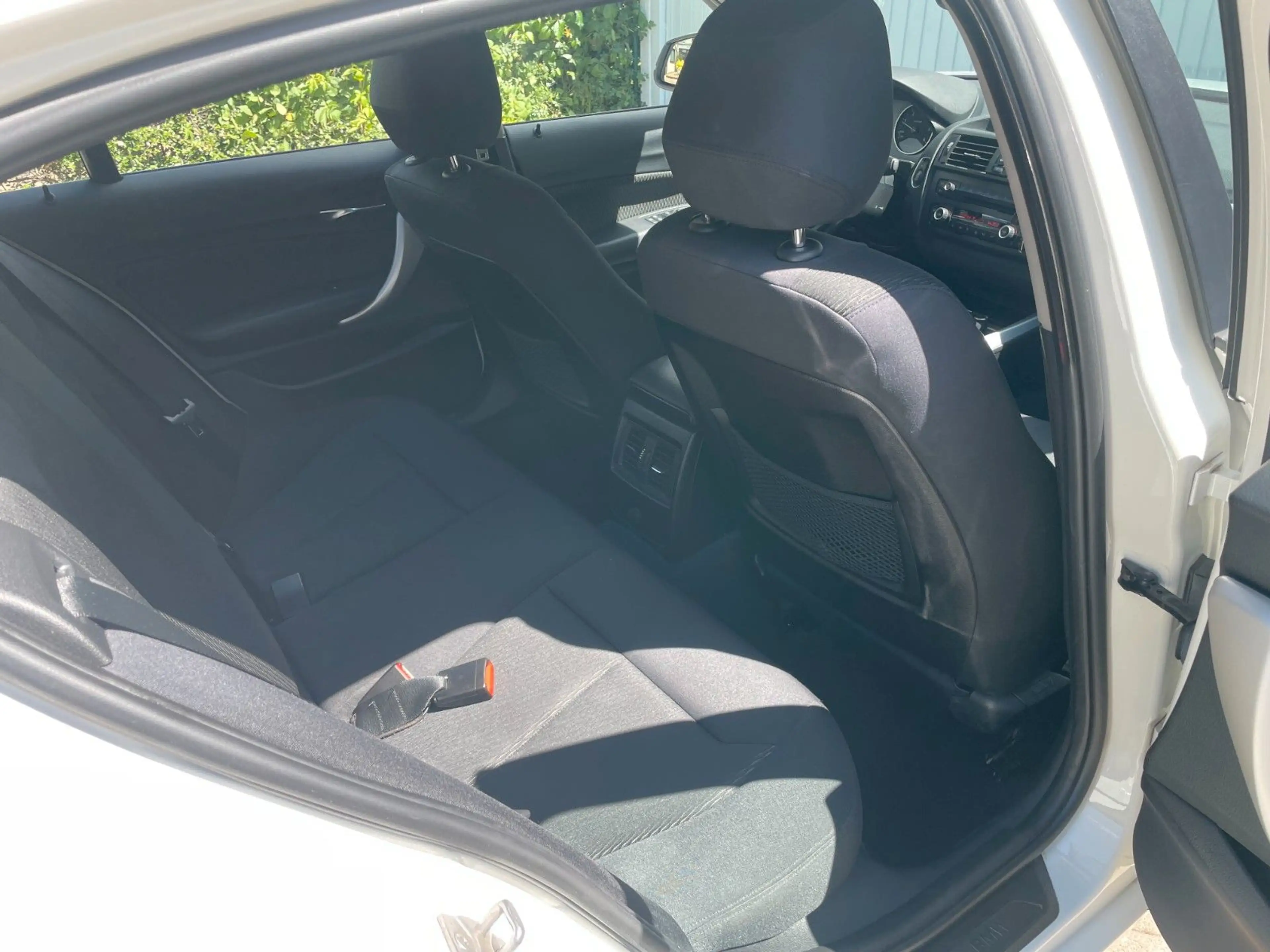BMW 118 d Xenon Schiebedach — photo 9