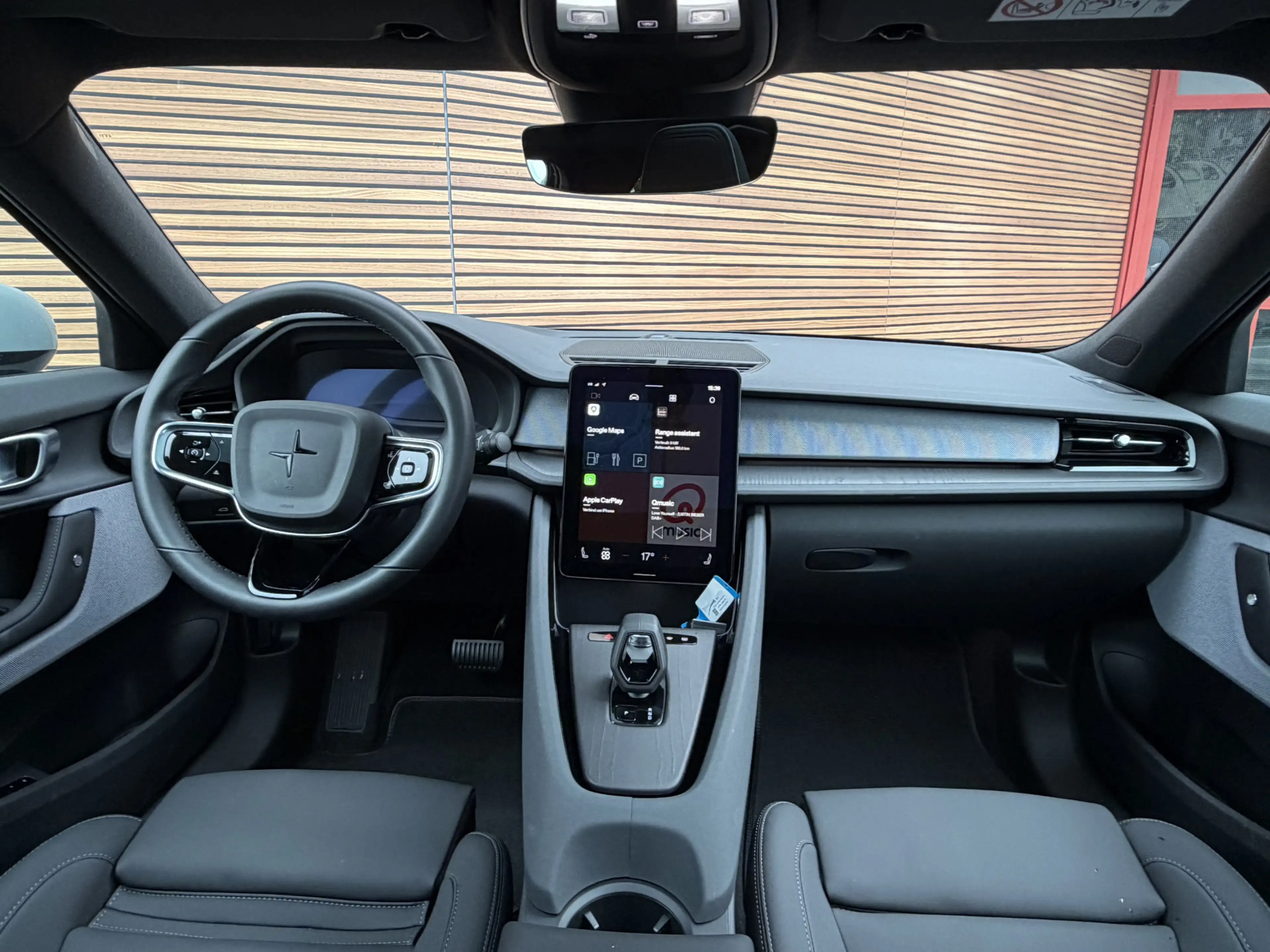 Polestar 2 Long Range Single Motor Prime 82 kWh — photo 2
