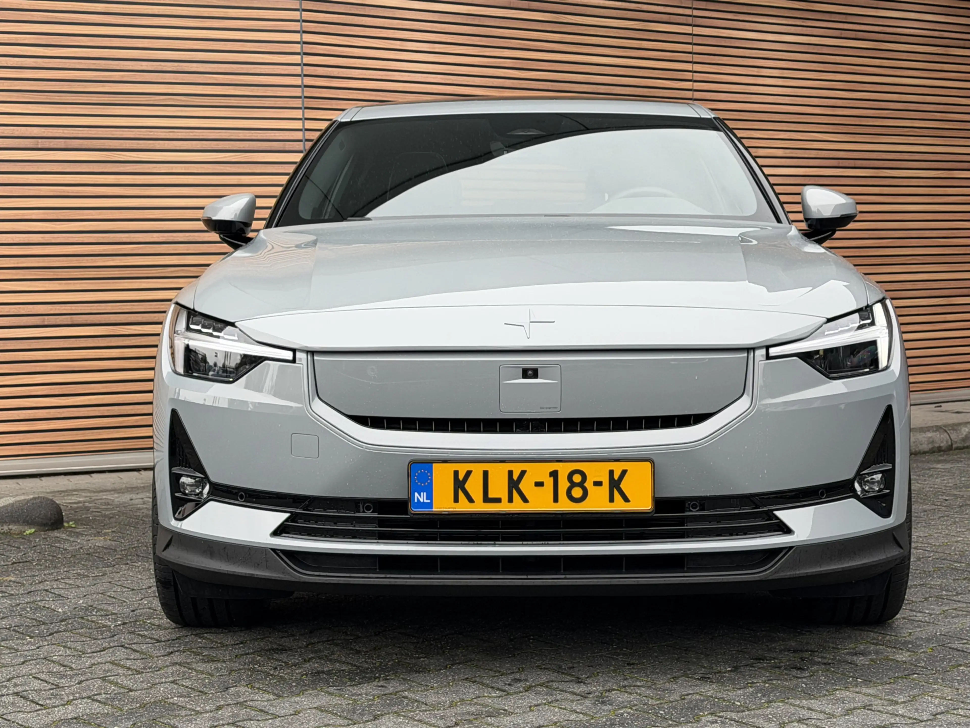 Polestar 2 Long Range Single Motor Prime 82 kWh — photo 9
