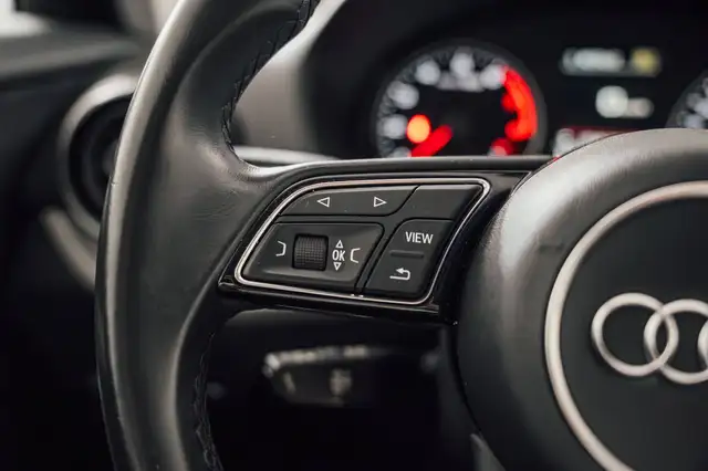 Audi Q2 view 15