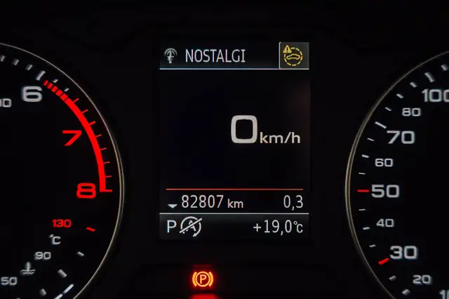 Audi Q2 view 21