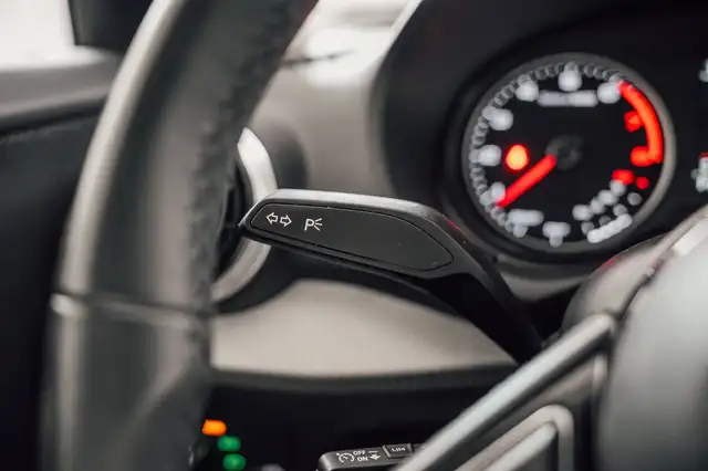 Audi Q2 view 27