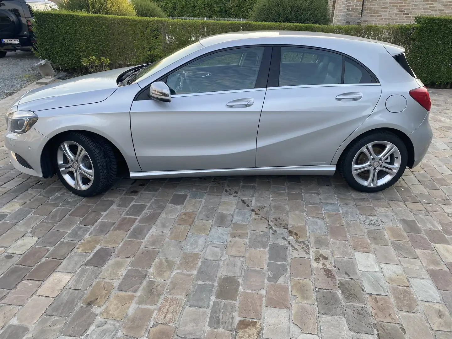 Mercedes-Benz A 180 CDI 7G-DCT AMG Line Argent - 2