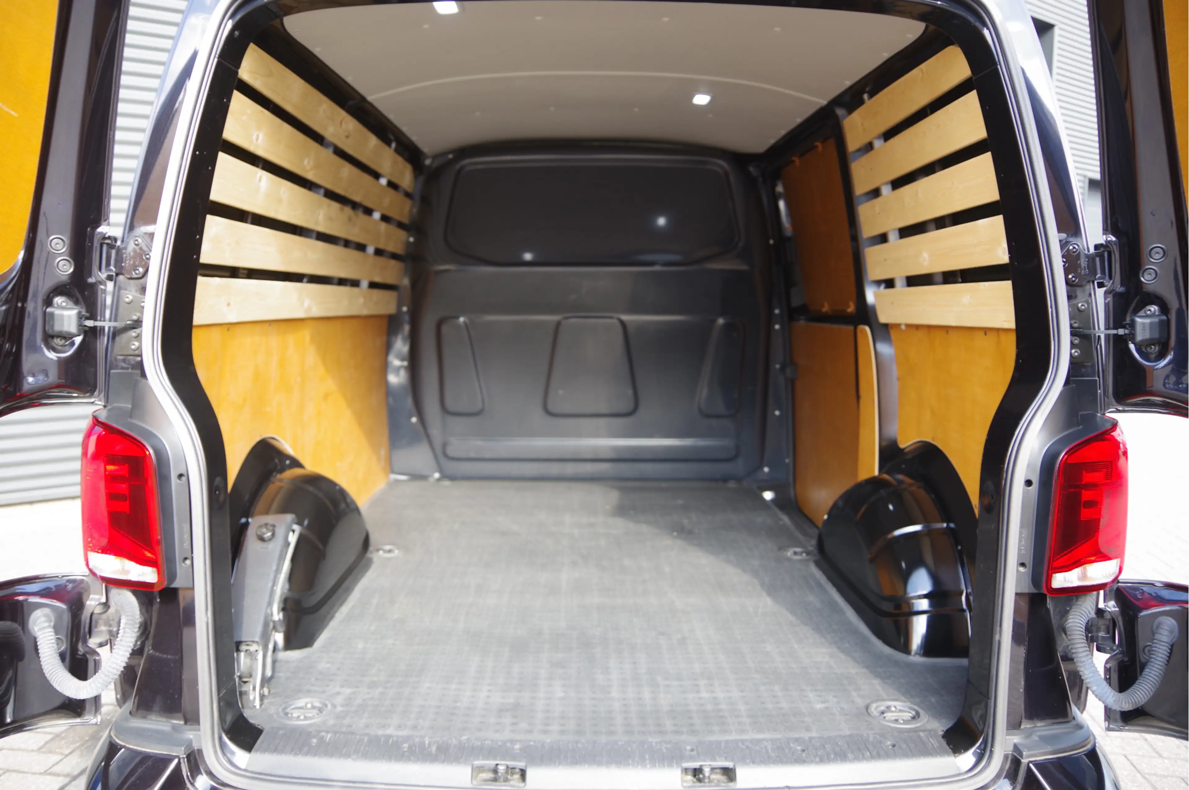 Volkswagen T6.1 Transporter 2.0 TDI 150PK AUT. LED, DIGITAL COCKPIT, TREKHAAK, — photo 26