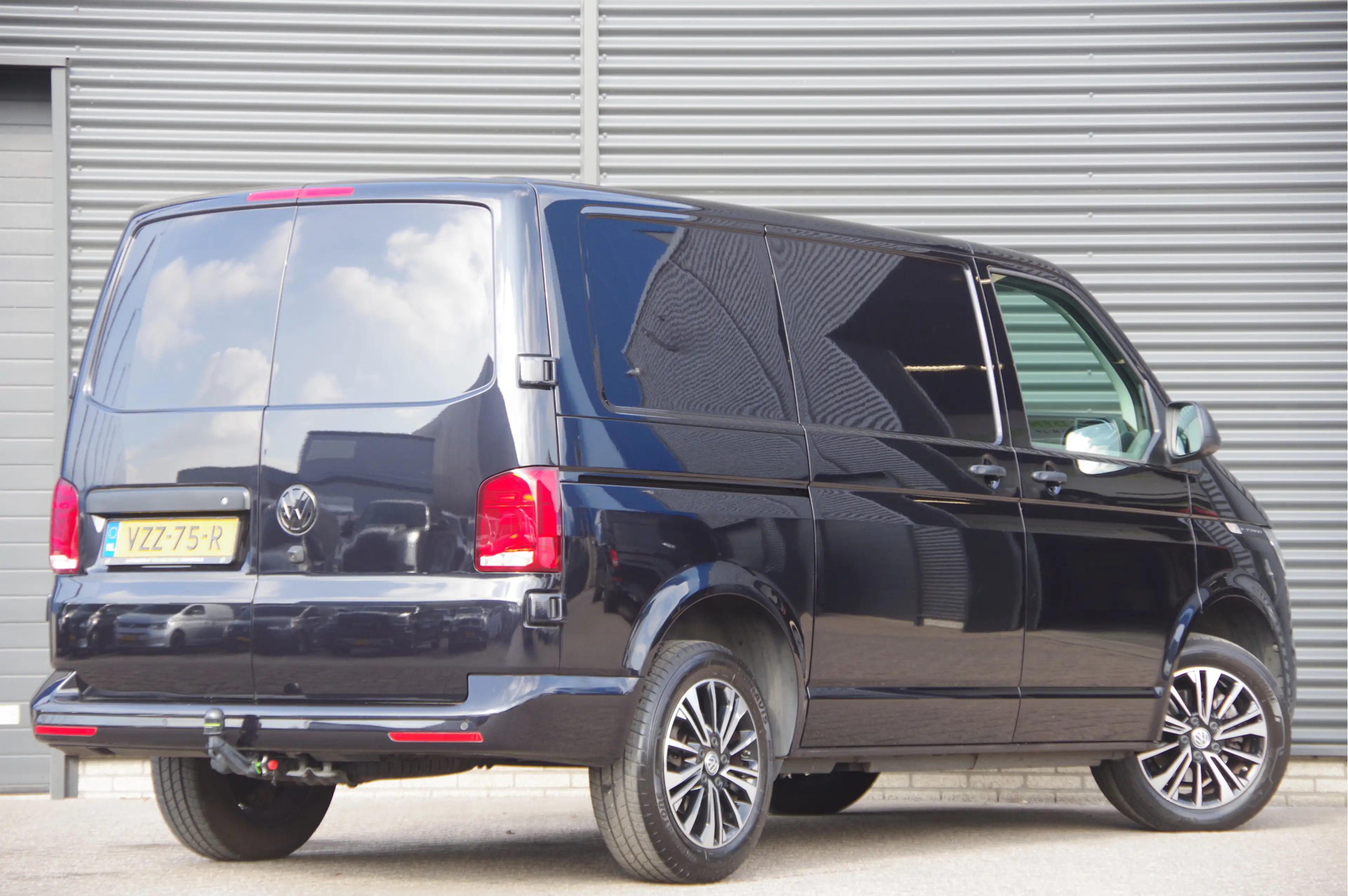 Volkswagen T6.1 Transporter 2.0 TDI 150PK AUT. LED, DIGITAL COCKPIT, TREKHAAK, — photo 2