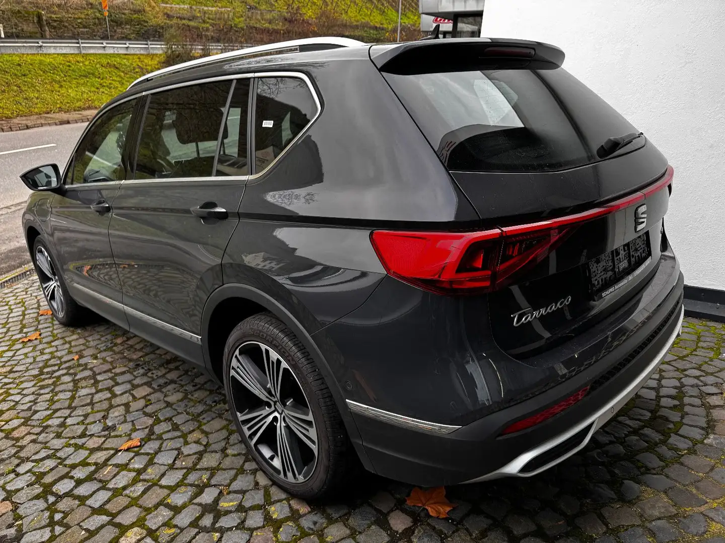 SEAT Tarraco 1.4 e-Hybrid DSG Xcellence Grau - 1