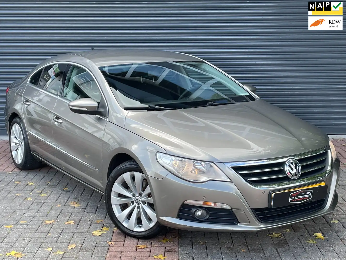 Volkswagen Passat CC 1.8 TSI 4p. Navi | Cruise | Pdc | Orgineel Nederla Braun - 1