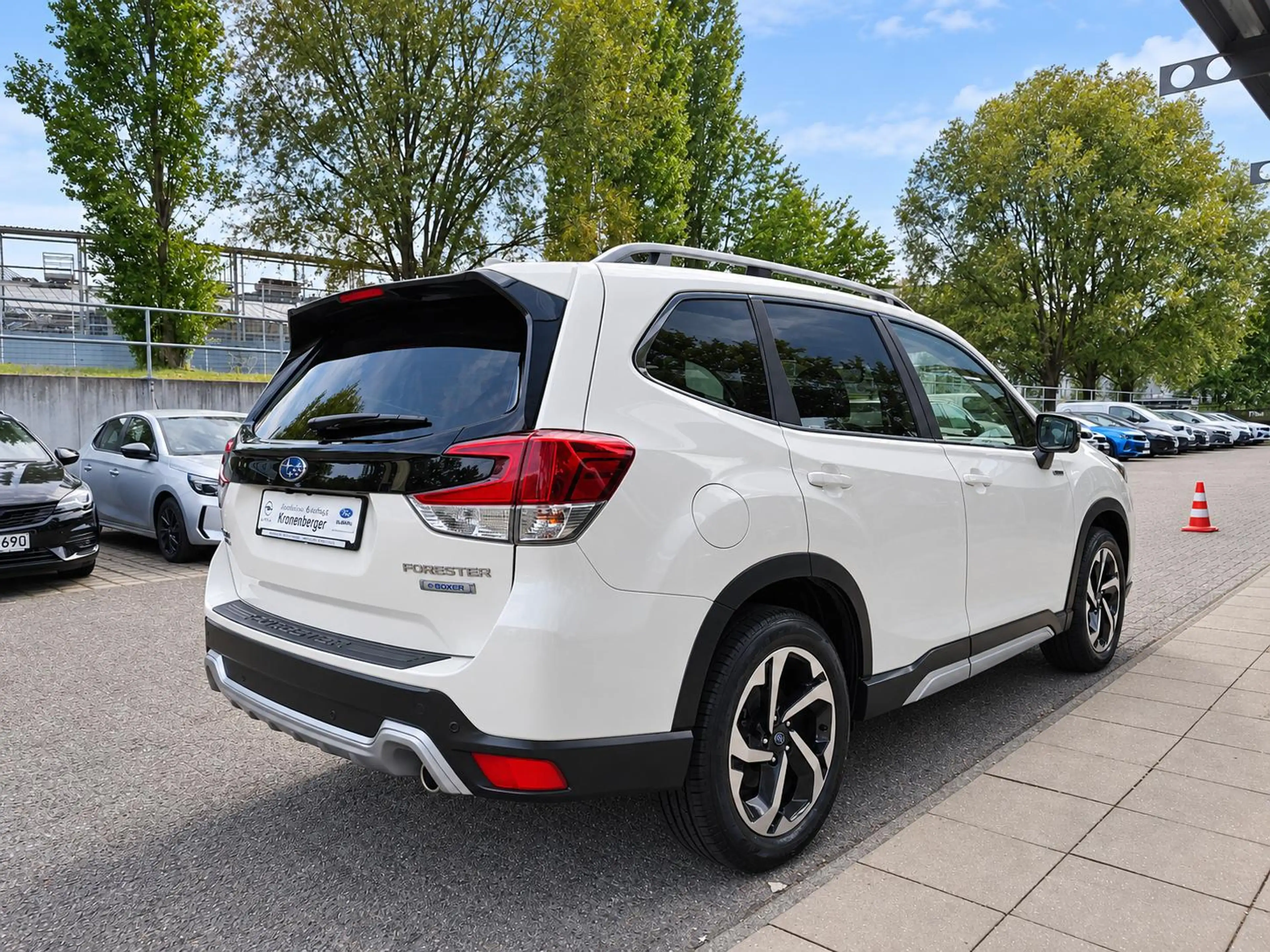 Subaru Forester 2.0ie Platinum AHK Abnehmbar CarPlay — photo 8
