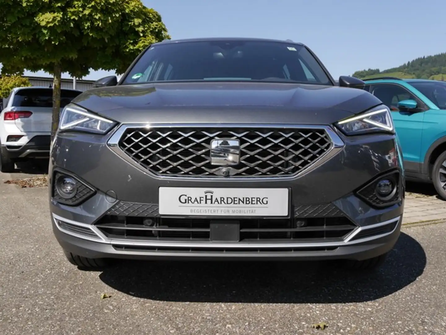 SEAT Tarraco 2.0 TDI Automatik Xcellence 4Drive AHK PanoD St... Grau - 2