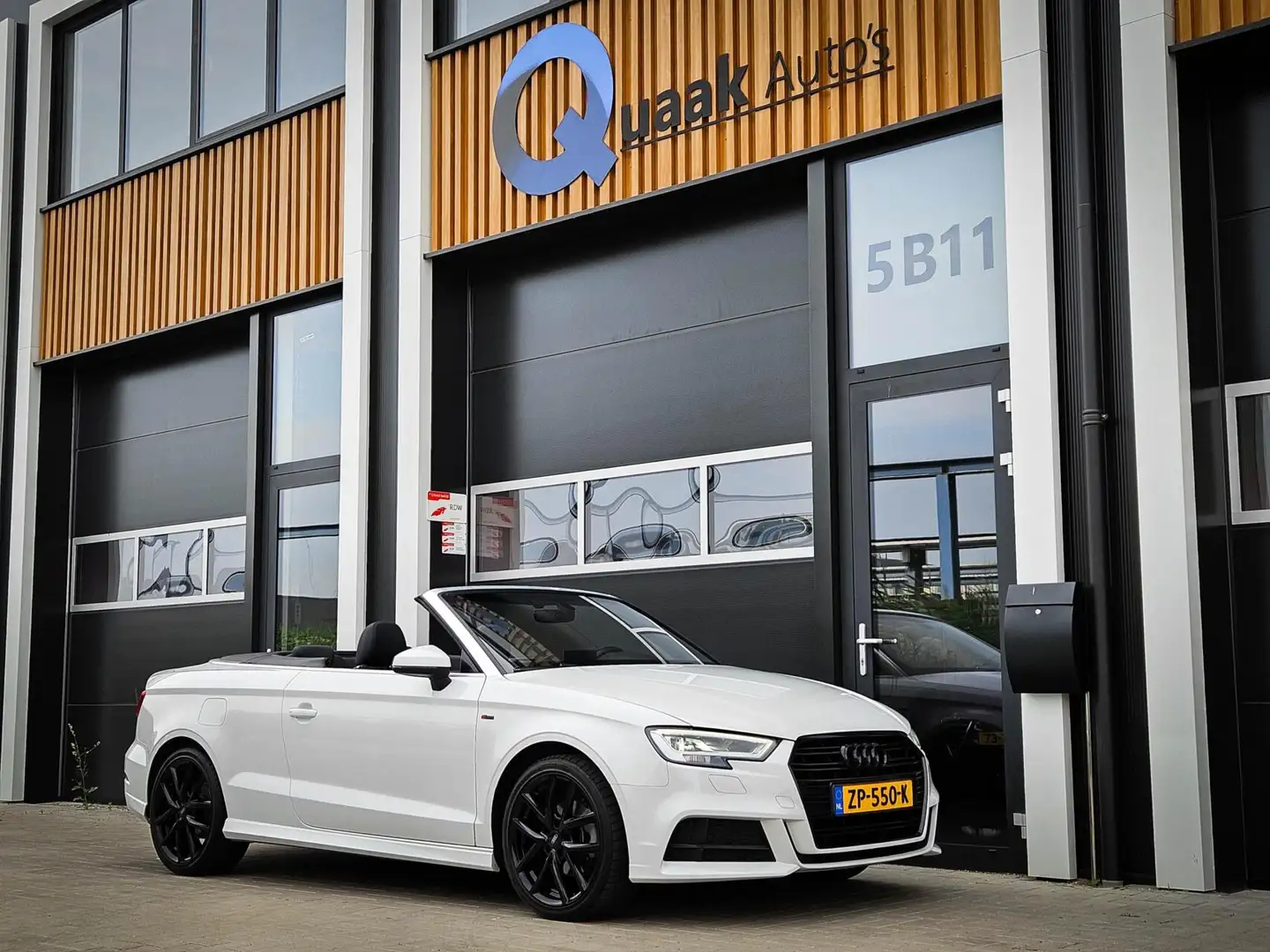 Audi A3 Cabriolet 1.5 TFSI S-Tronic S-Line | LED | STOELVE Wit - 2