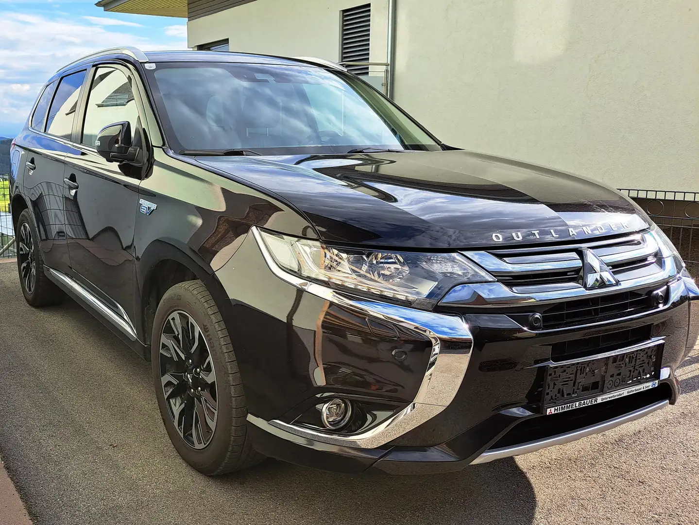 Mitsubishi Outlander Outlander 2,0 PHEV Instyle neuer akku ab 09.25 Schwarz - 2