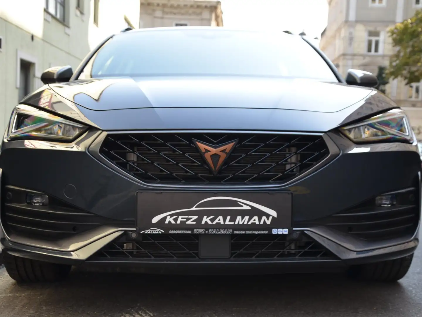 CUPRA Leon Basis Grau - 2