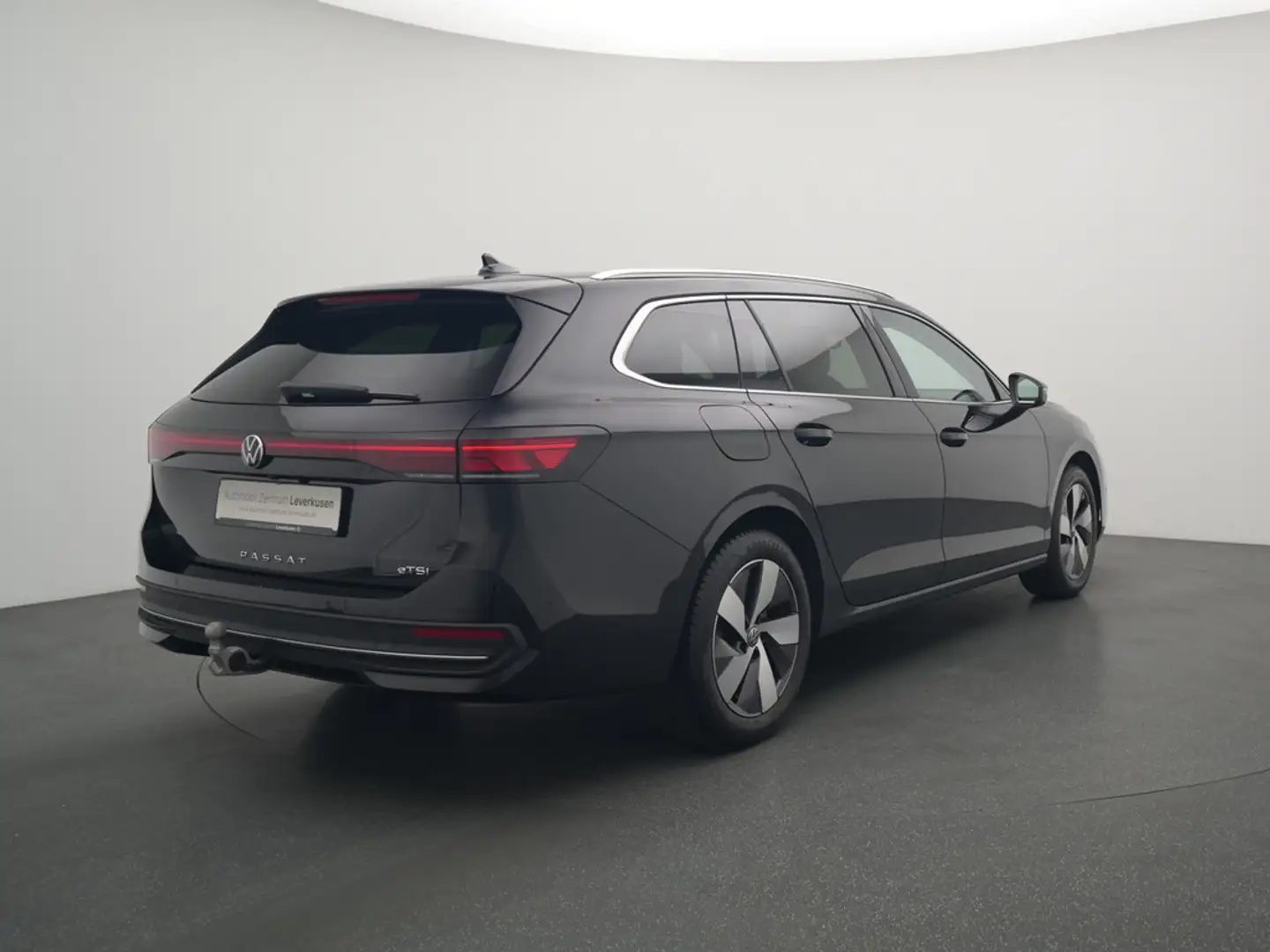 Volkswagen Passat Business 360° LED AHK NAVI KAM SHZ PDC Schwarz - 2