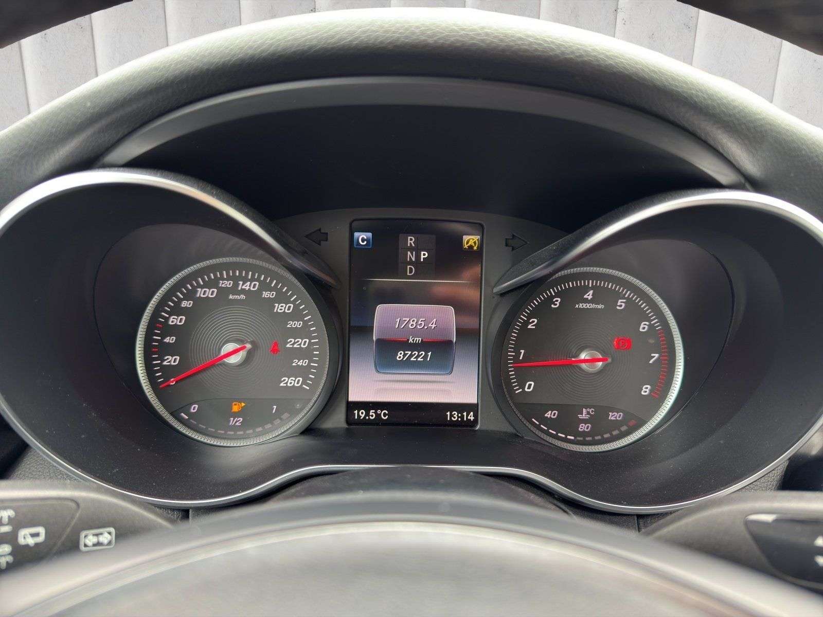 Mercedes-Benz C 180
