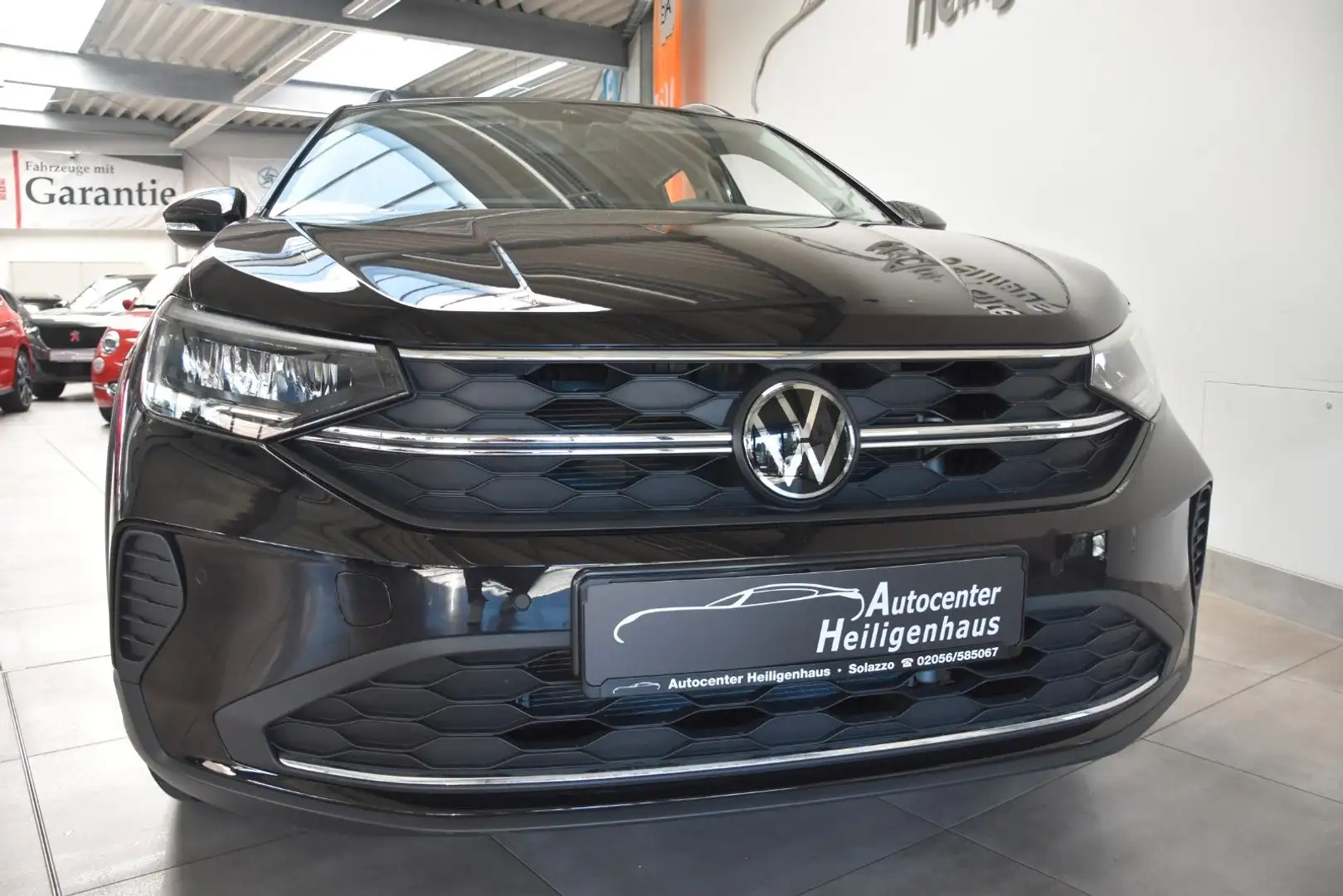 Volkswagen Taigo 1.0 TSI Move LED VirtCockpit Tempo SHZ DAB Schwarz - 1