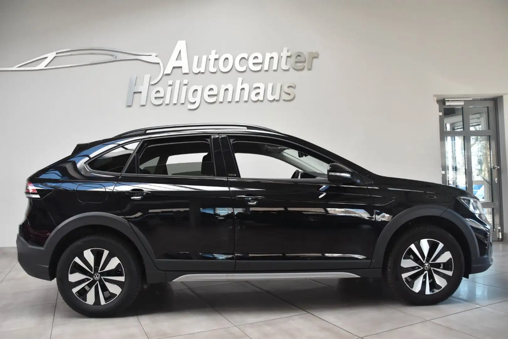 Volkswagen Taigo 1.0 TSI Move LED VirtCockpit Tempo SHZ DAB Schwarz - 2