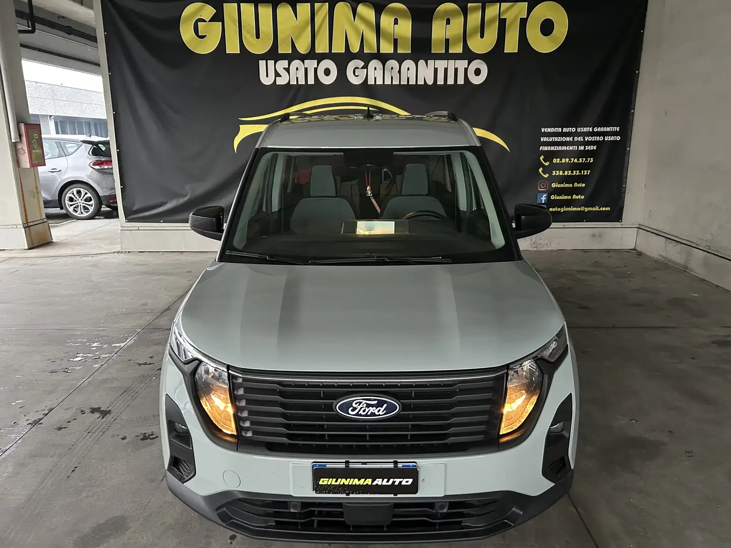 Ford Tourneo Courier Ecoboost Active - PREZZO PROMO Grau - 2