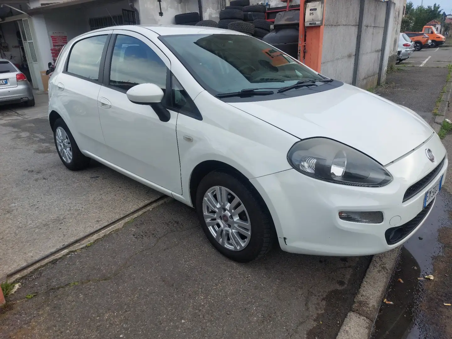Fiat Punto Evo 5p 1.4 Dynamic easypower Gpl 77cv Bianco - 1