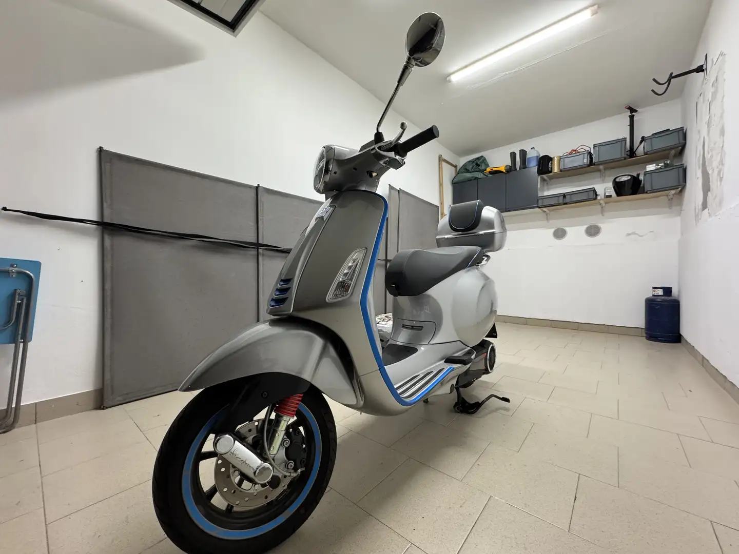 Vespa Elettrica 70 km/h - 1