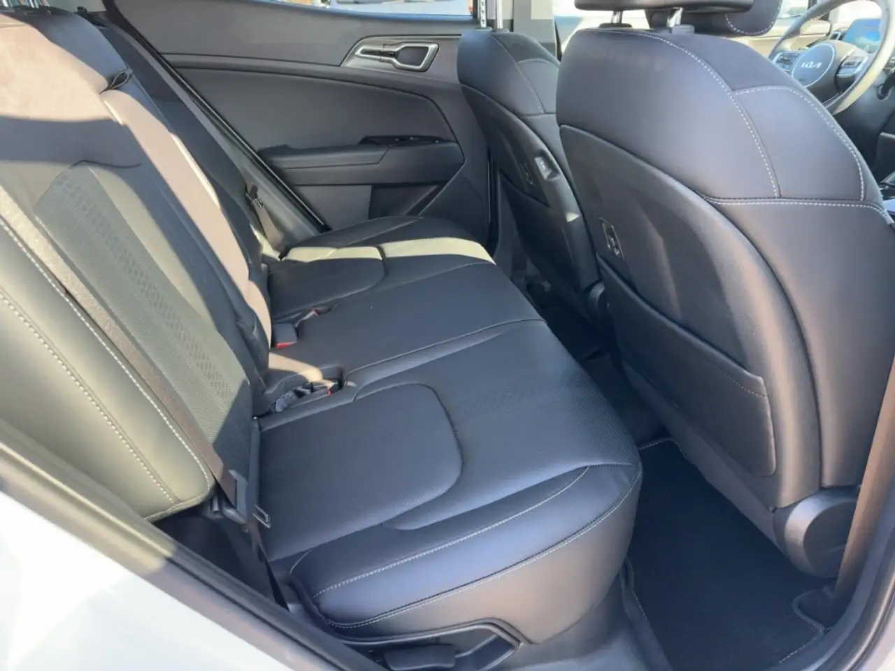Kia Sportage Spirit Hybrid 1.6 T-GDI Leder Drive 11
