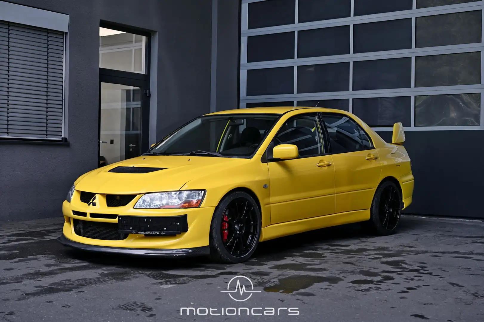 Mitsubishi Lancer Evo VIII EXP € 40.480,- Yellow - 1