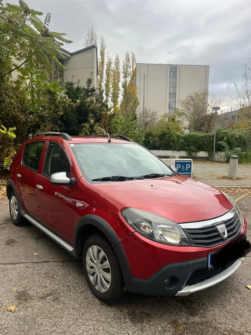 Dacia Sandero Stepway 1,6 Rot - 1