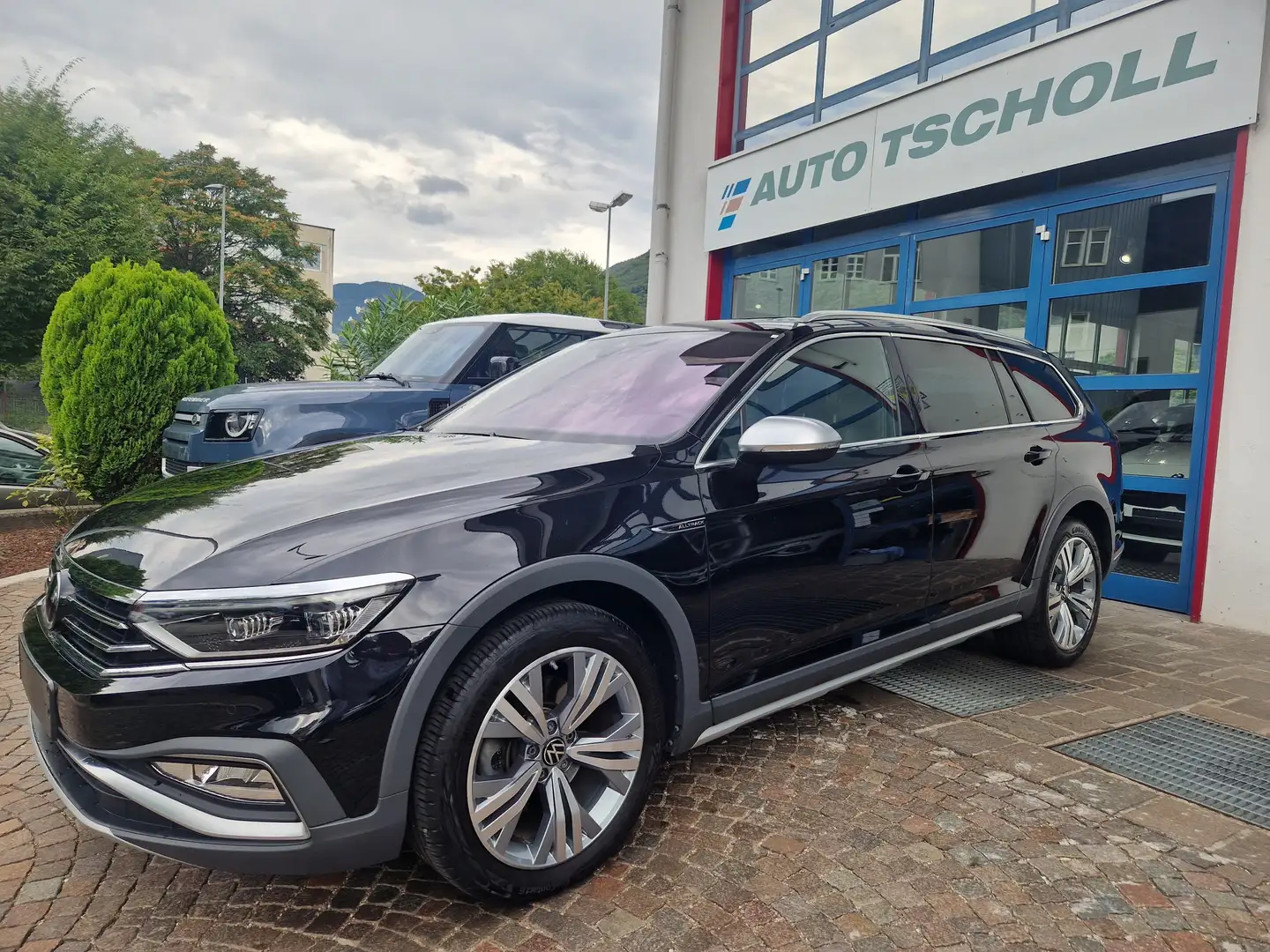 Volkswagen Passat Alltrack 2.0 TDI 200Cv DSG 4Motion Matrix ACC OpenSky Navi Schwarz - 1
