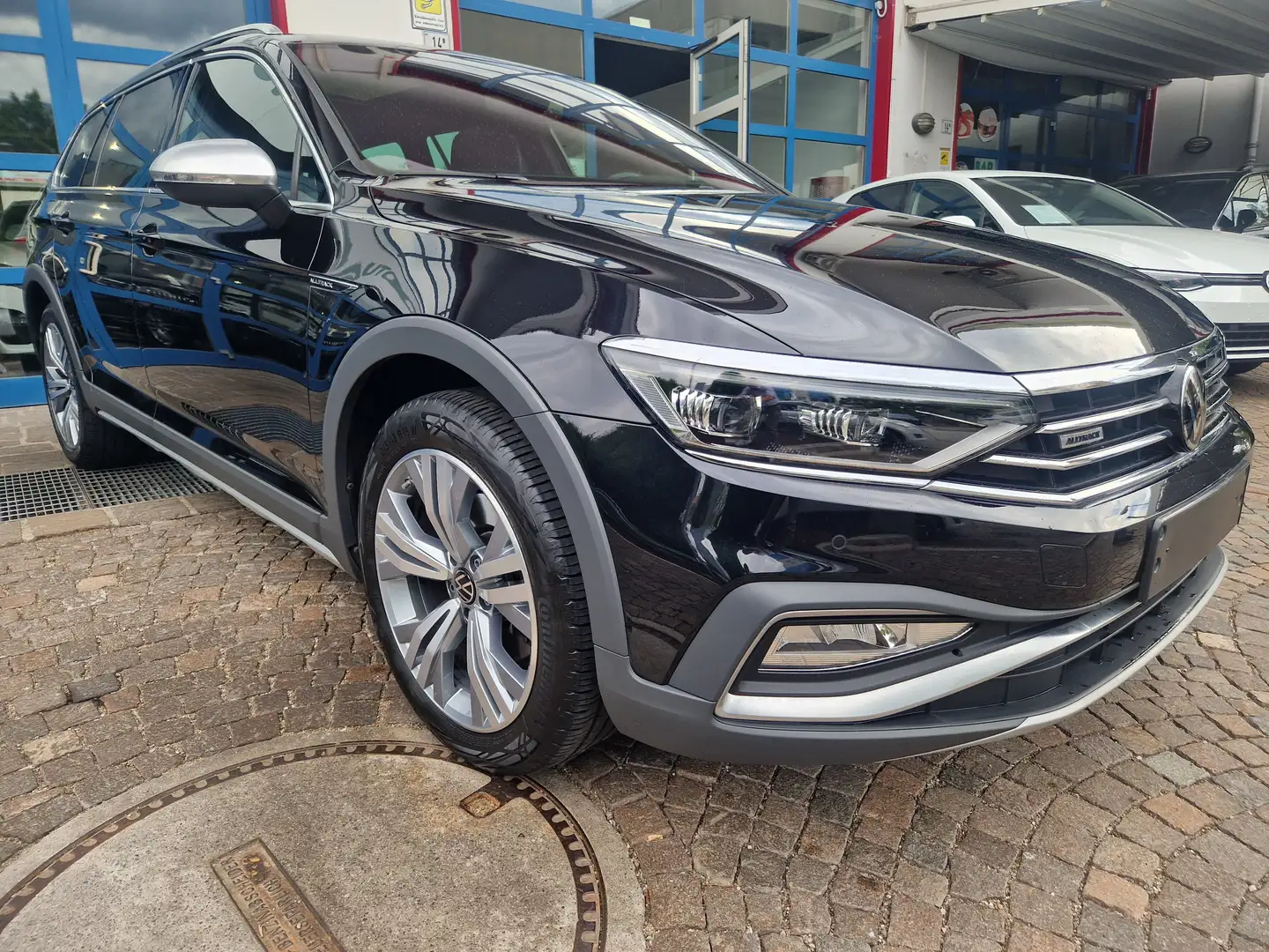 Volkswagen Passat Alltrack 2.0 TDI 200Cv DSG 4Motion Matrix ACC OpenSky Navi Schwarz - 2