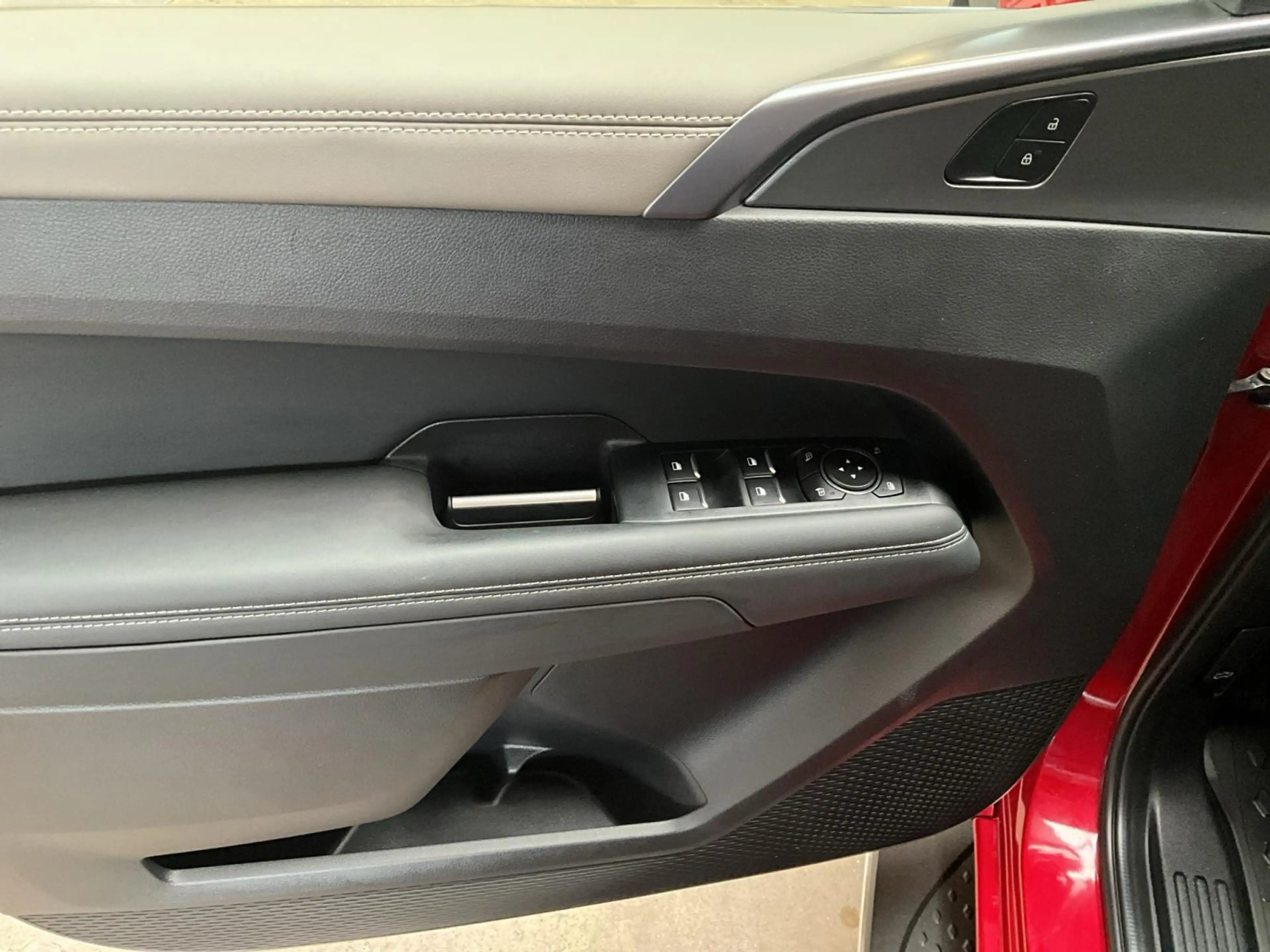 Volkswagen Amarok DC-Aventura+Aut10+4Motion+Ahk+Bloc-diff-AR+StandH. — photo 14