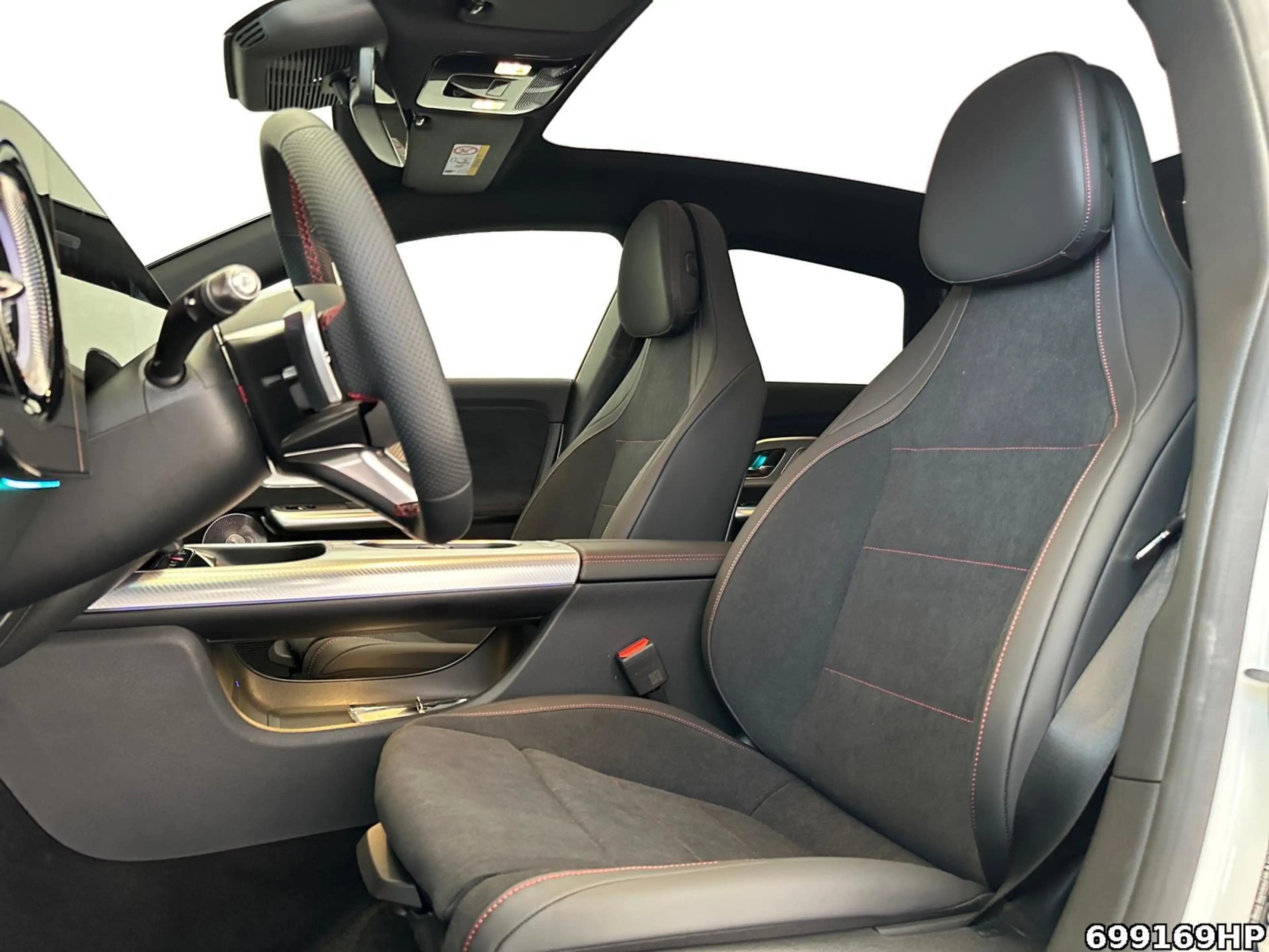 Mercedes-Benz CLA 200 +AMG+NIGHT+PREMIUM+360°+MASSAGE+HUD+ — photo 10