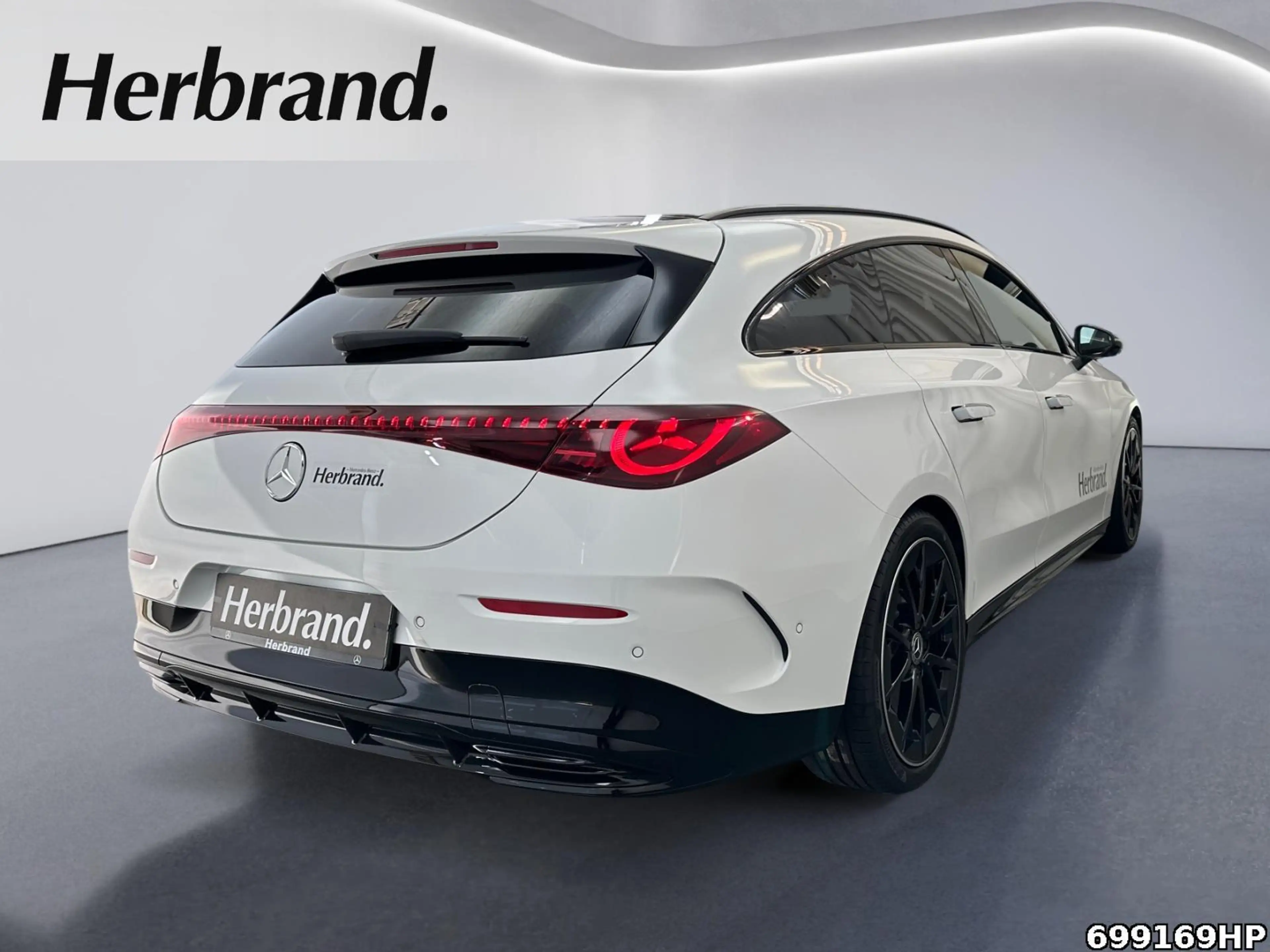 Mercedes-Benz CLA 200 +AMG+NIGHT+PREMIUM+360°+MASSAGE+HUD+ — photo 3