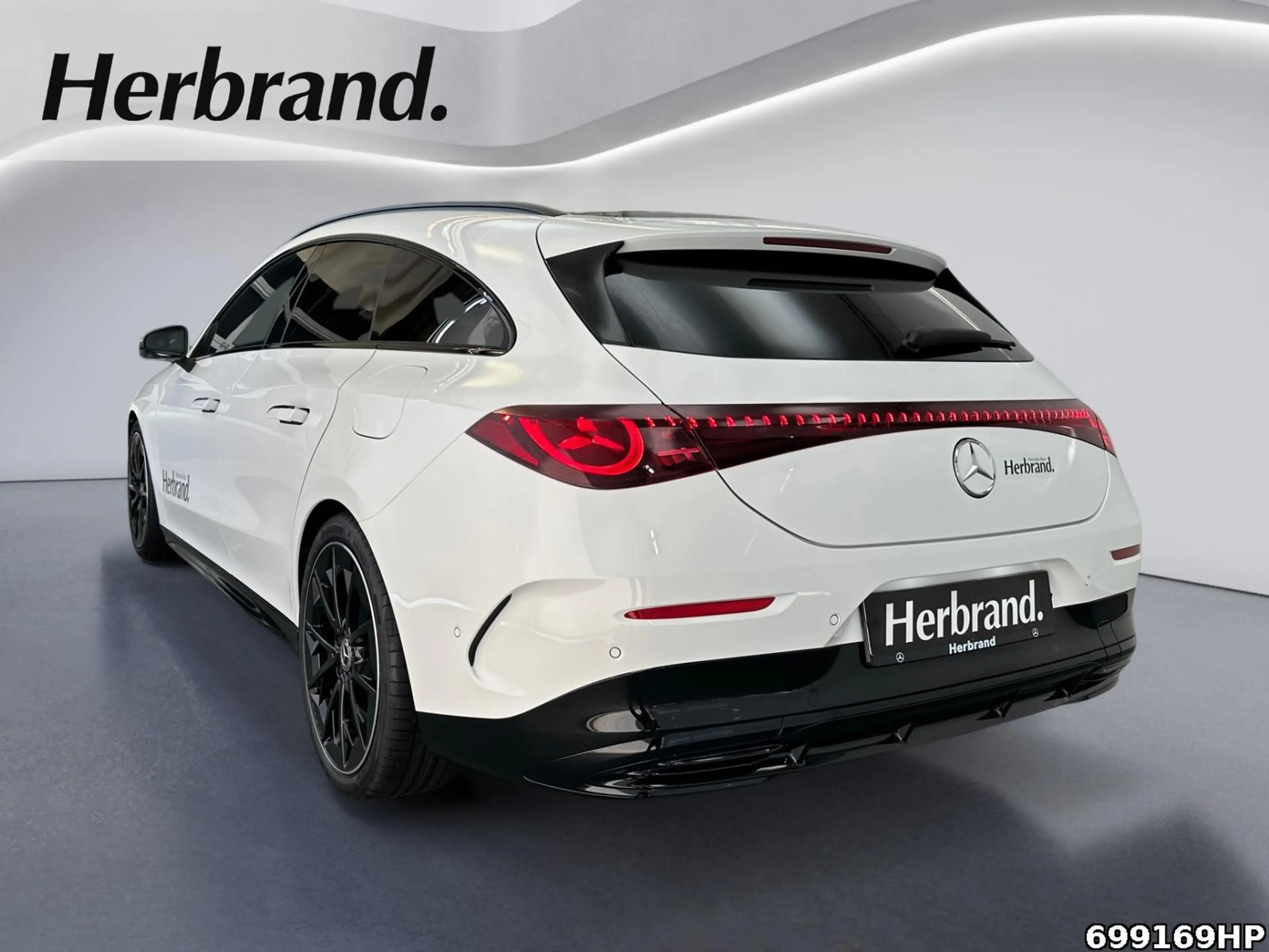 Mercedes-Benz CLA 200 +AMG+NIGHT+PREMIUM+360°+MASSAGE+HUD+ — photo 4
