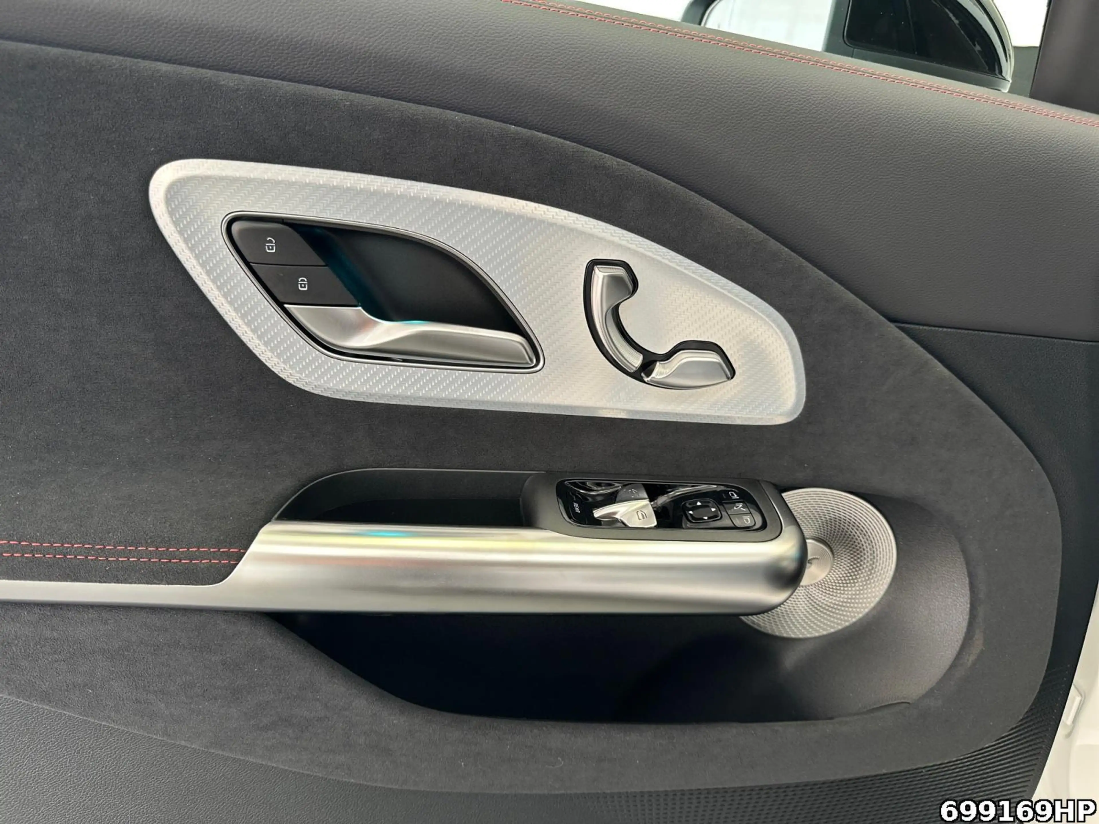Mercedes-Benz CLA 200 +AMG+NIGHT+PREMIUM+360°+MASSAGE+HUD+ — photo 9
