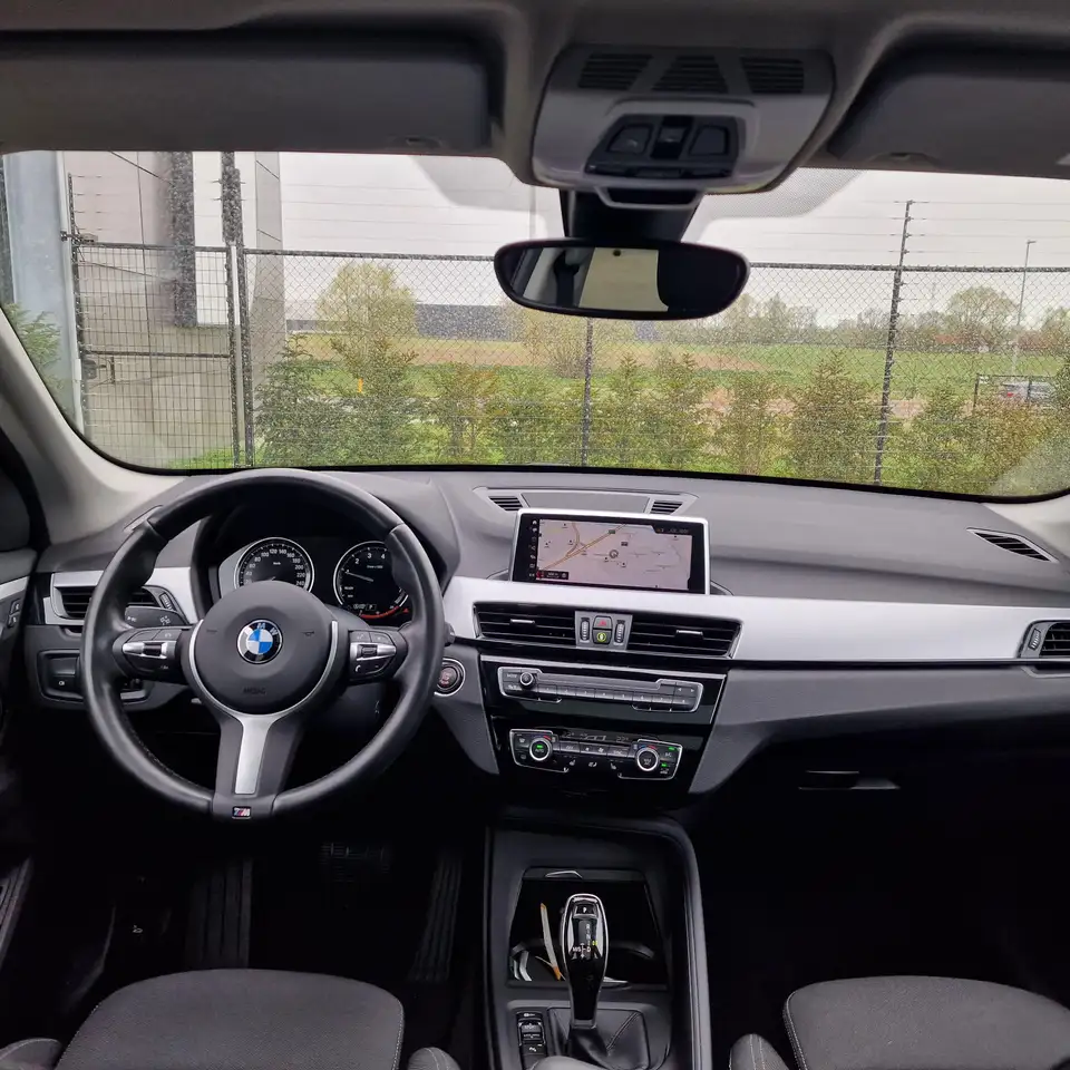 BMW X1 1.5iA sDrive18/M-PACK/PANO/ZETELVERWARMING/Topstaat, миниатюра 7
