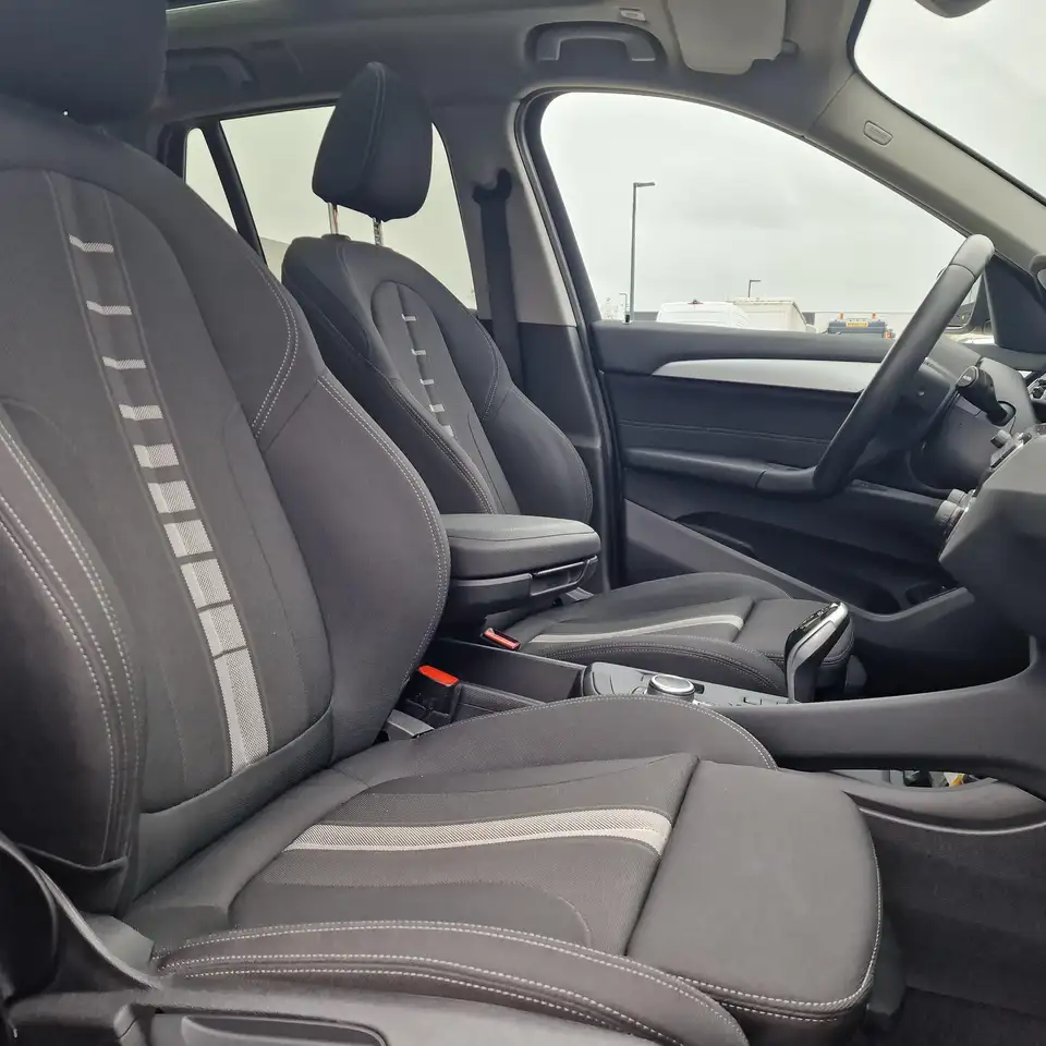 BMW X1 1.5iA sDrive18/M-PACK/PANO/ZETELVERWARMING/Topstaat, миниатюра 6