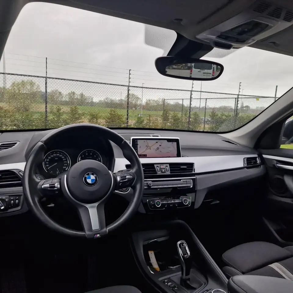BMW X1 1.5iA sDrive18/M-PACK/PANO/ZETELVERWARMING/Topstaat, миниатюра 8