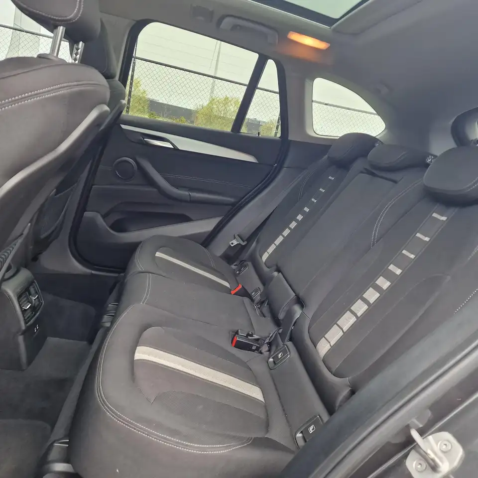 BMW X1 1.5iA sDrive18/M-PACK/PANO/ZETELVERWARMING/Topstaat, миниатюра 9