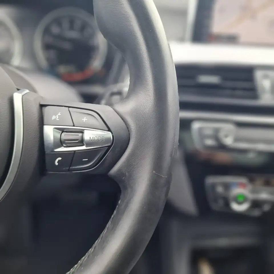 BMW X1 1.5iA sDrive18/M-PACK/PANO/ZETELVERWARMING/Topstaat, миниатюра 11