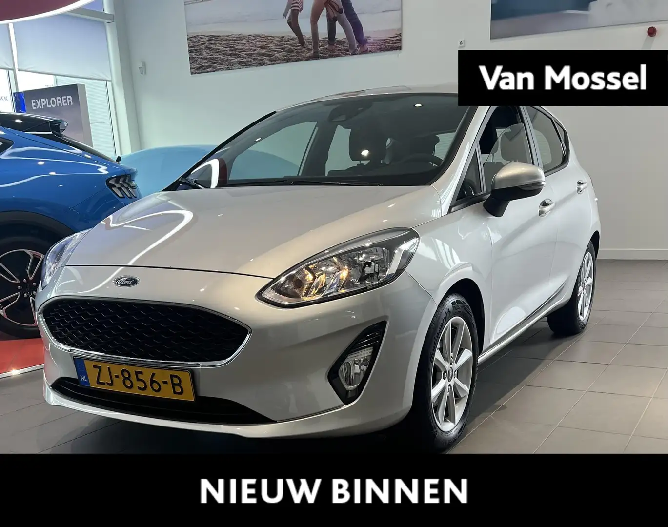 Ford Fiesta 1.1 Trend | Navi | Cruise Ctrl | Apple Carplay | A Grijs - 1